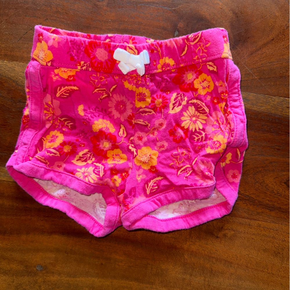Carters‎ shorts 9M